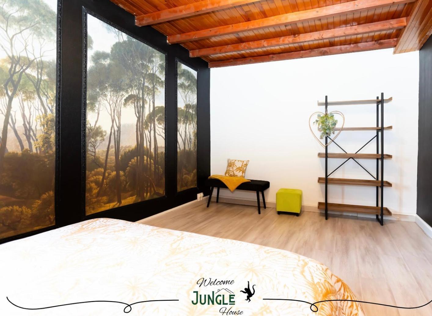 Maison "Jungle House" 90 M2 Billard, Retroprojecteur, Bar A Jeux , Vinyle, Wifi Fibre, Ideal Pro & Famille A Montbrison Exterior foto