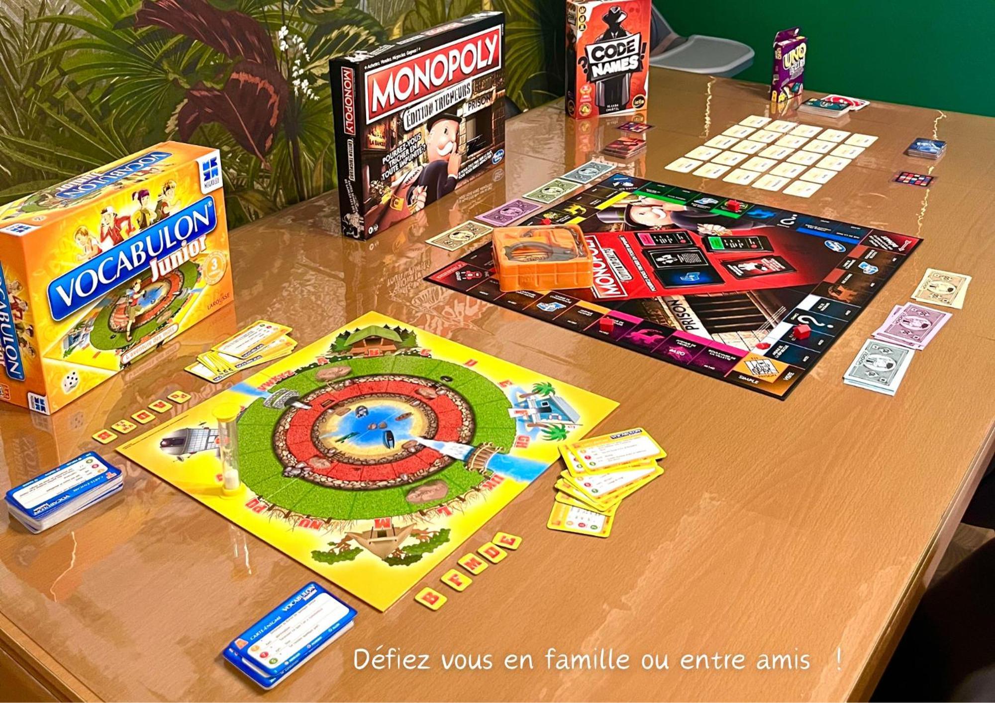 Maison "Jungle House" 90 M2 Billard, Retroprojecteur, Bar A Jeux , Vinyle, Wifi Fibre, Ideal Pro & Famille A Montbrison Exterior foto
